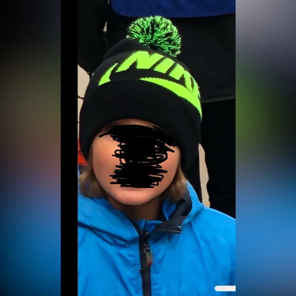 Nike youth hat & gloves O/S